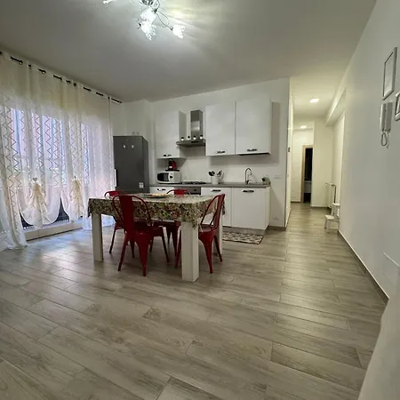 Scilla E Cariddi شقة جيارديني ناكسوس